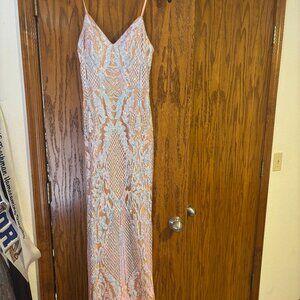 Ivory/iridescent Dillard's prom dress with lace sparkle detail v-neck size 1